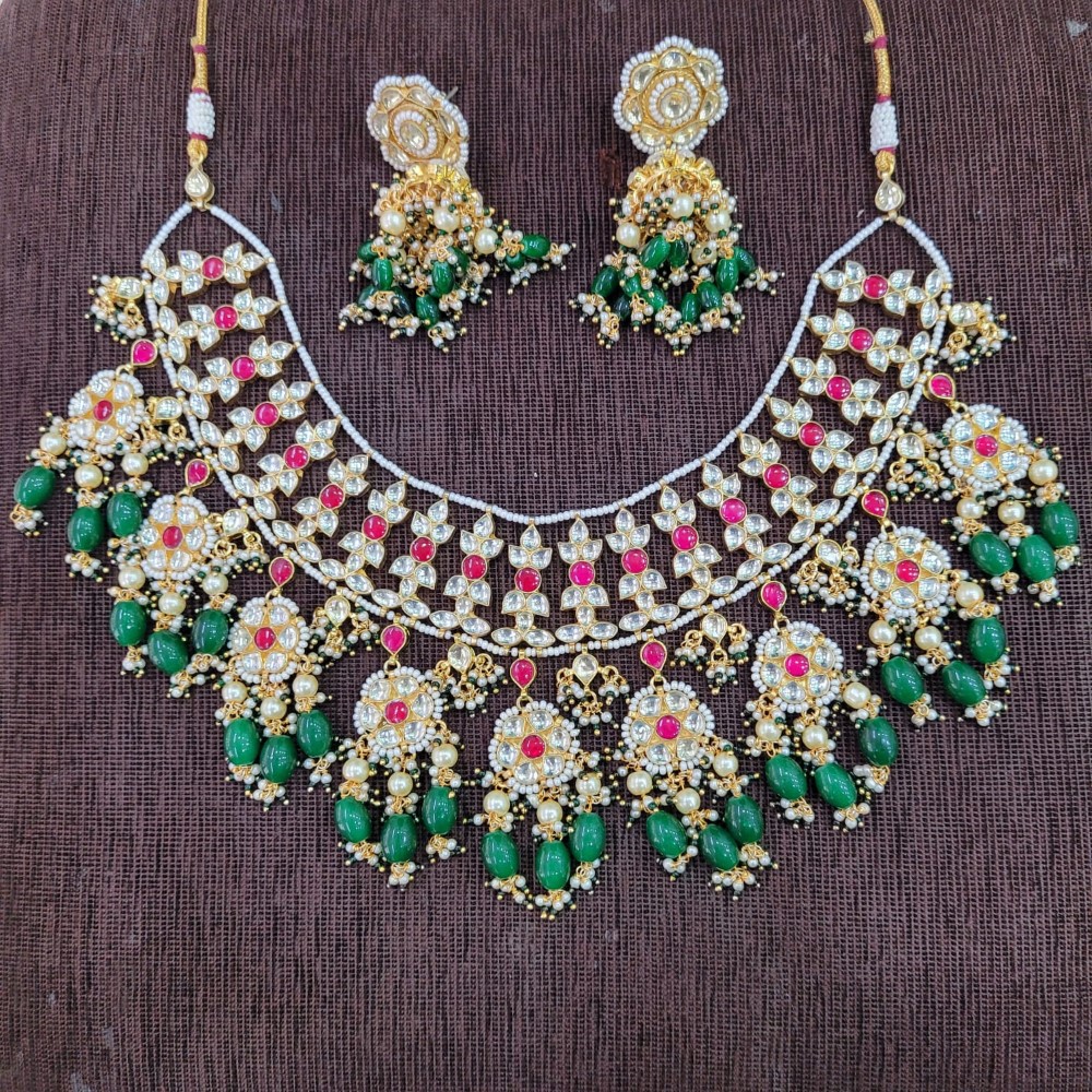 Classy Women Necklace Set SJN43