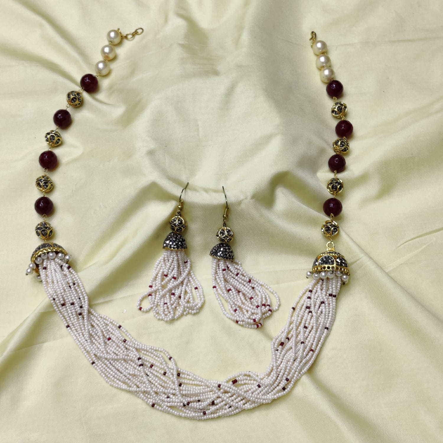 Fine Design Casual Modern Pearl Mala