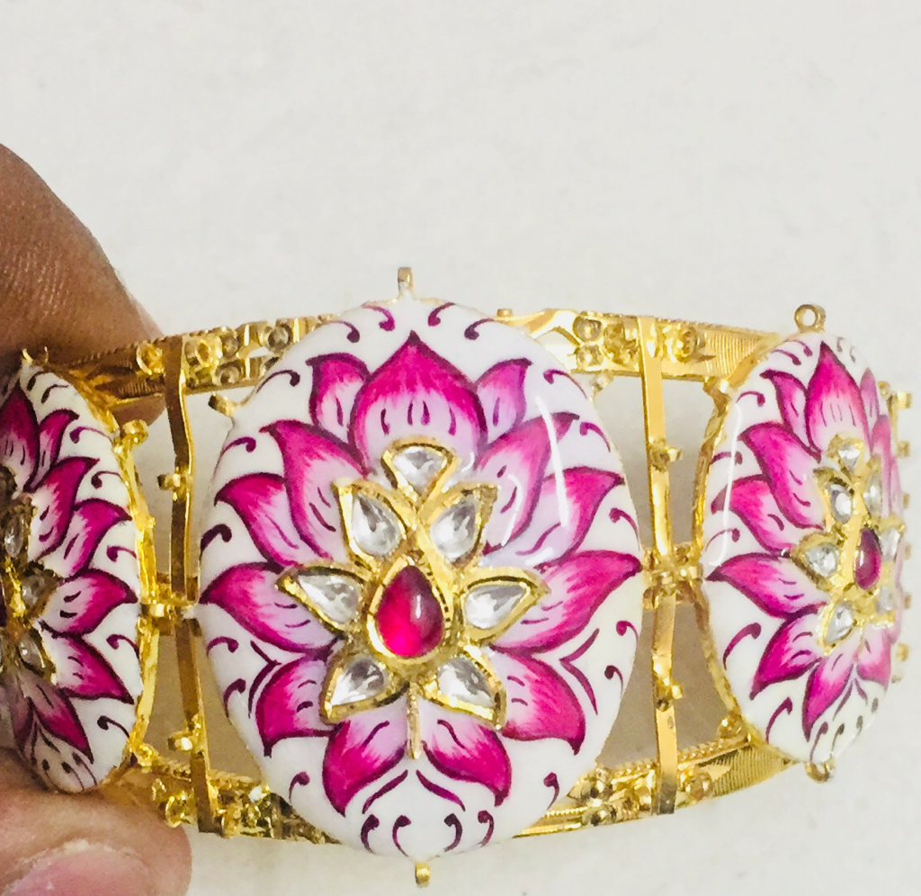 Bikaneri Meena Kada