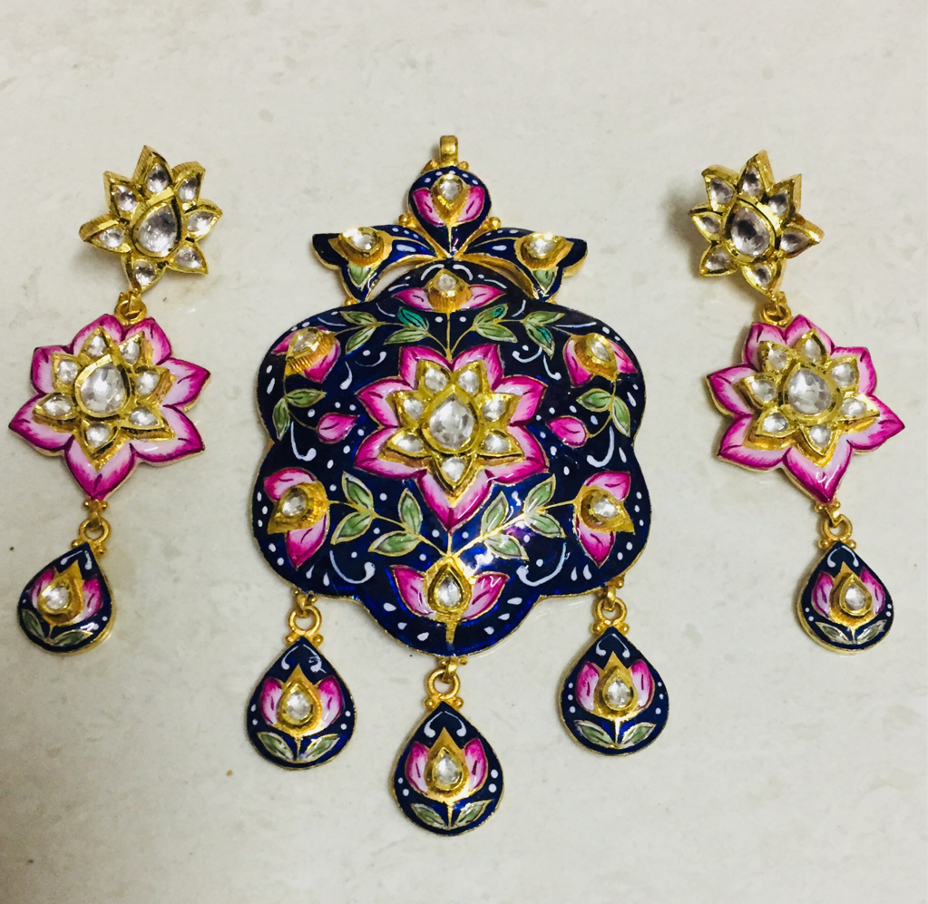 Bikaneri Meena Pendant Set