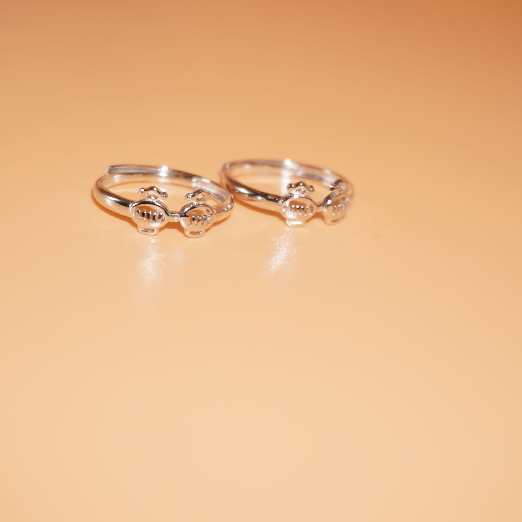 925 Silver Trending Ladies Toe Rings 124R296