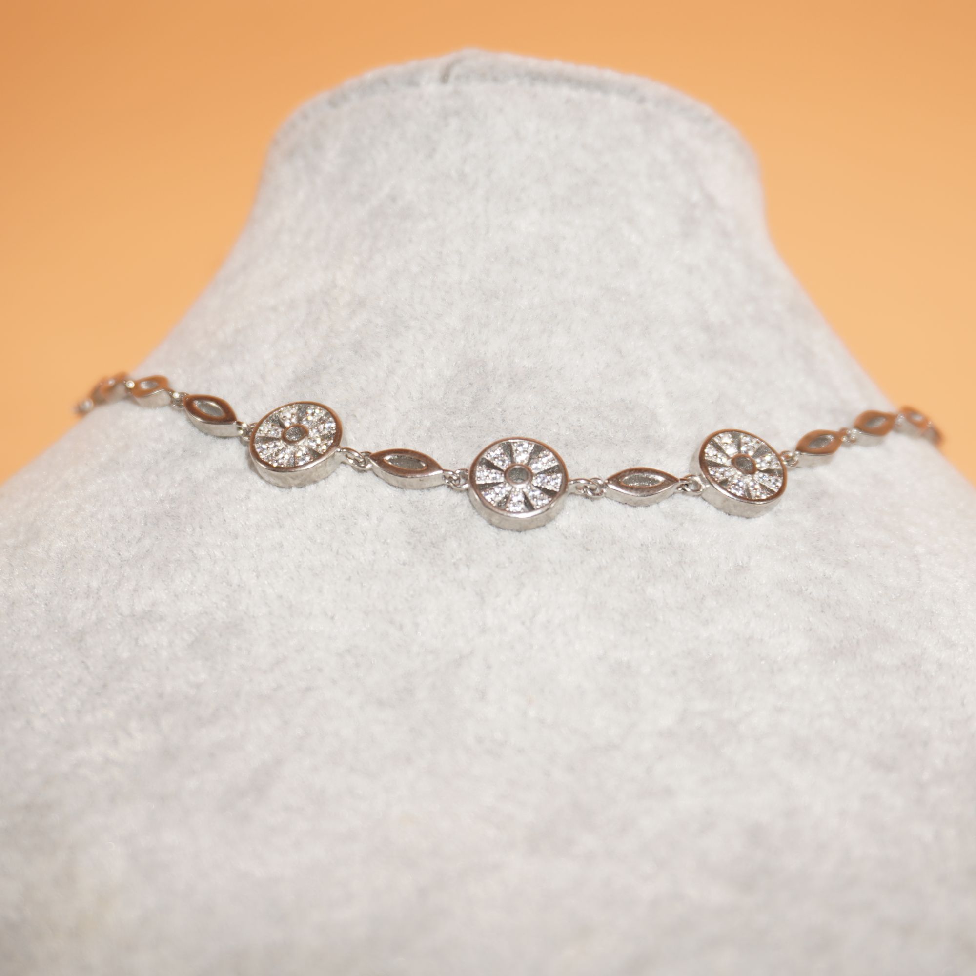 925 Silver Trending Ladies Bracelet 270R98