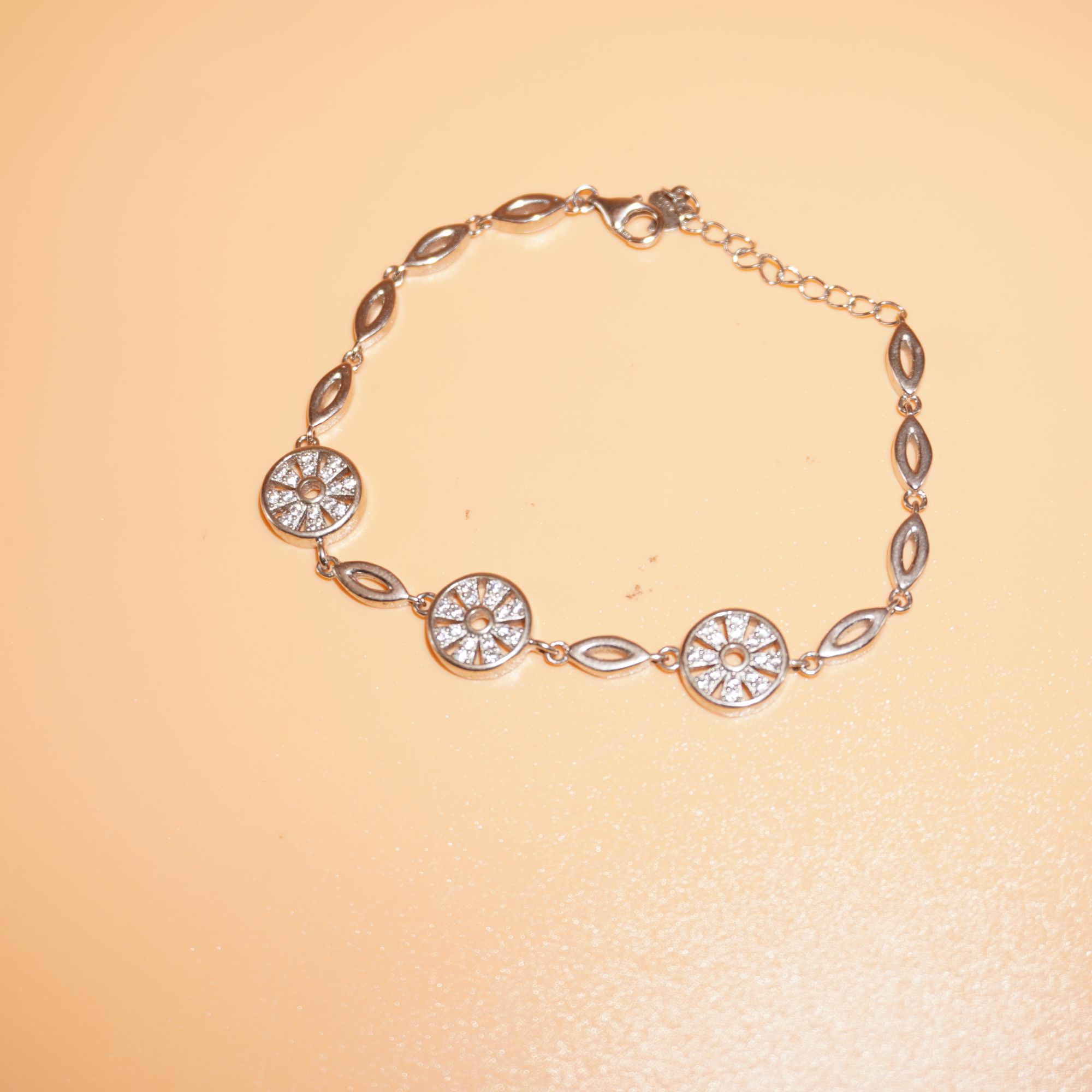925 Silver Trending Ladies Bracelet 270R98