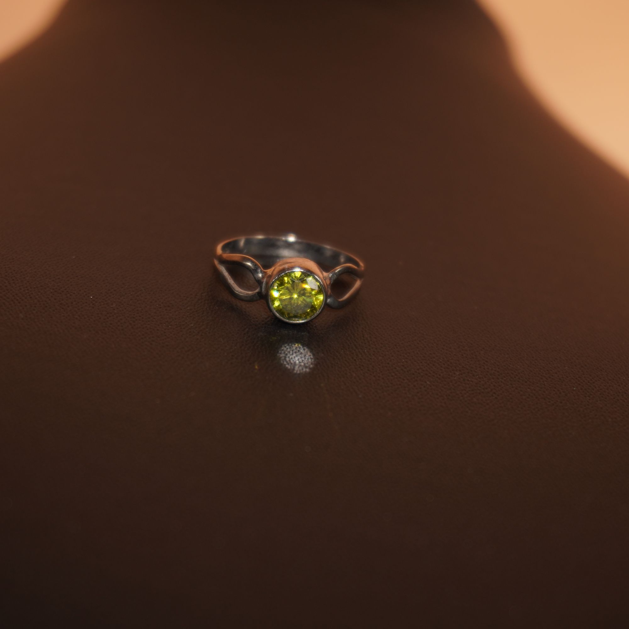 925 Silver Classy Diamond Cartoon Design Ring