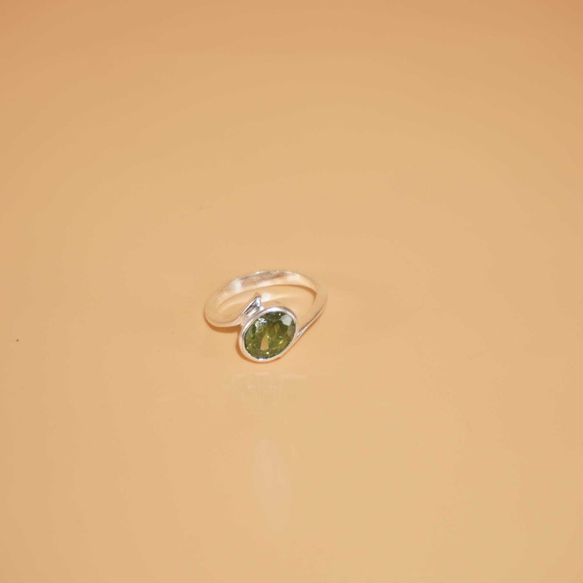 925 Silver Elegant Ladies Ring 225R72