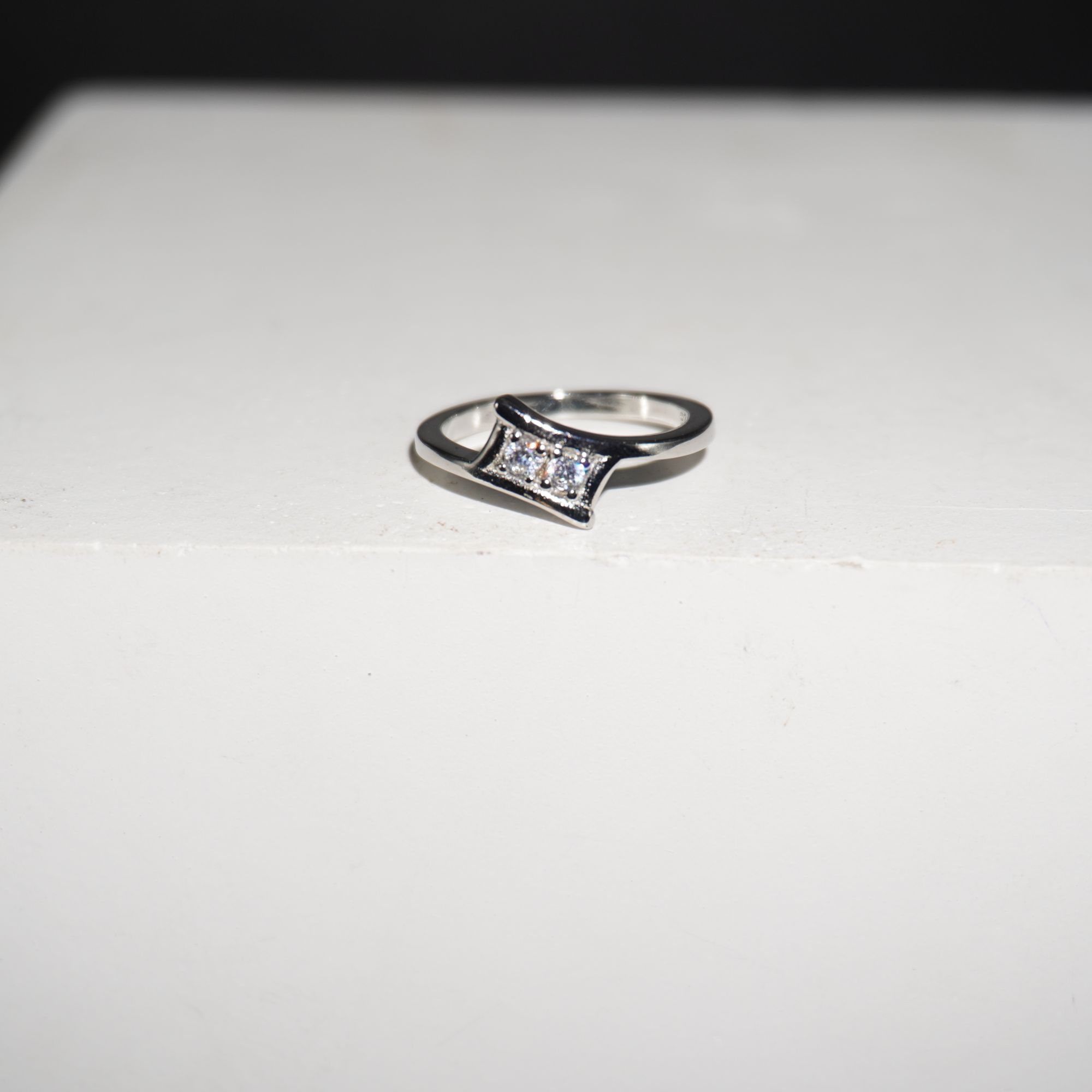 925 Silver Classy Diamond Ladies Ring