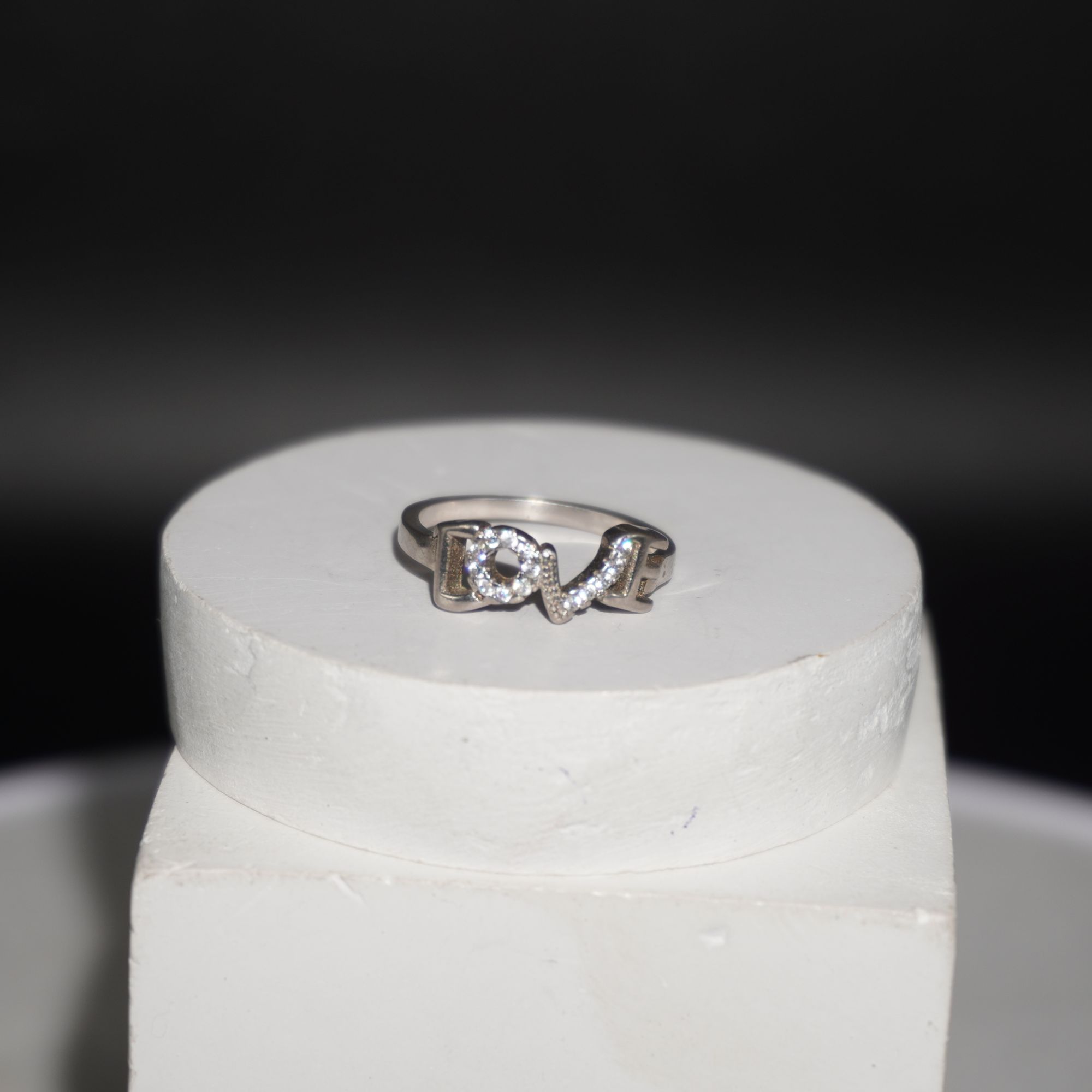 925 Silver Dazzling Studed Ring 909R52
