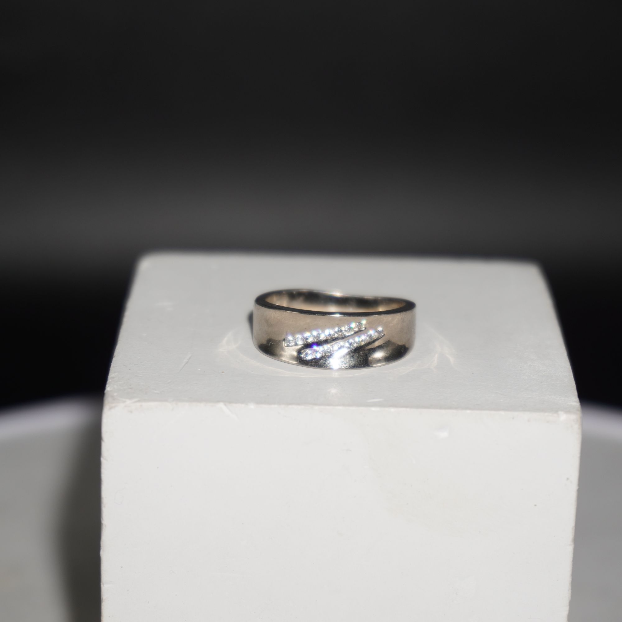 925 Silver Stunning AD Diamond Ring
