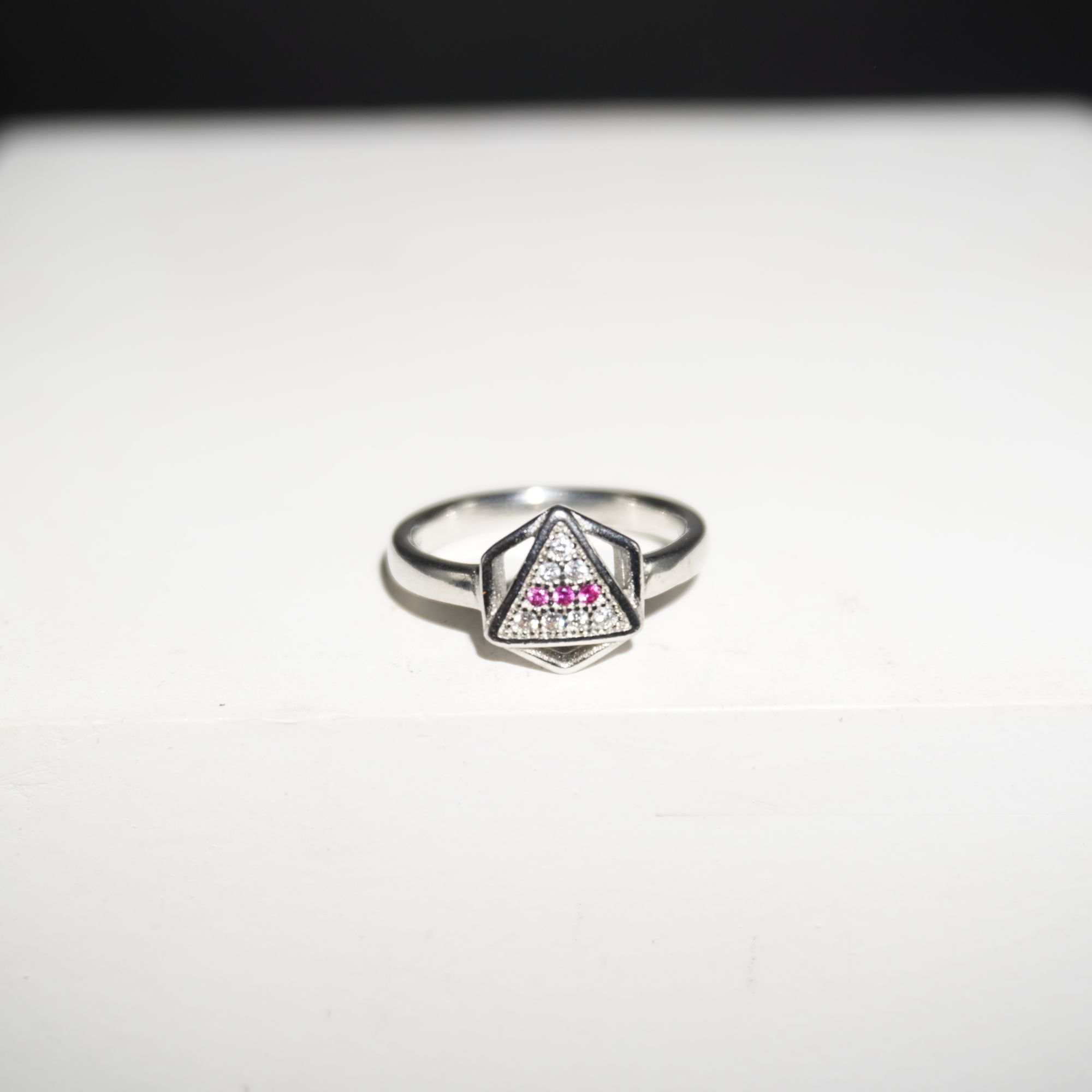 925 Silver Trending Diamond Ring 873R37