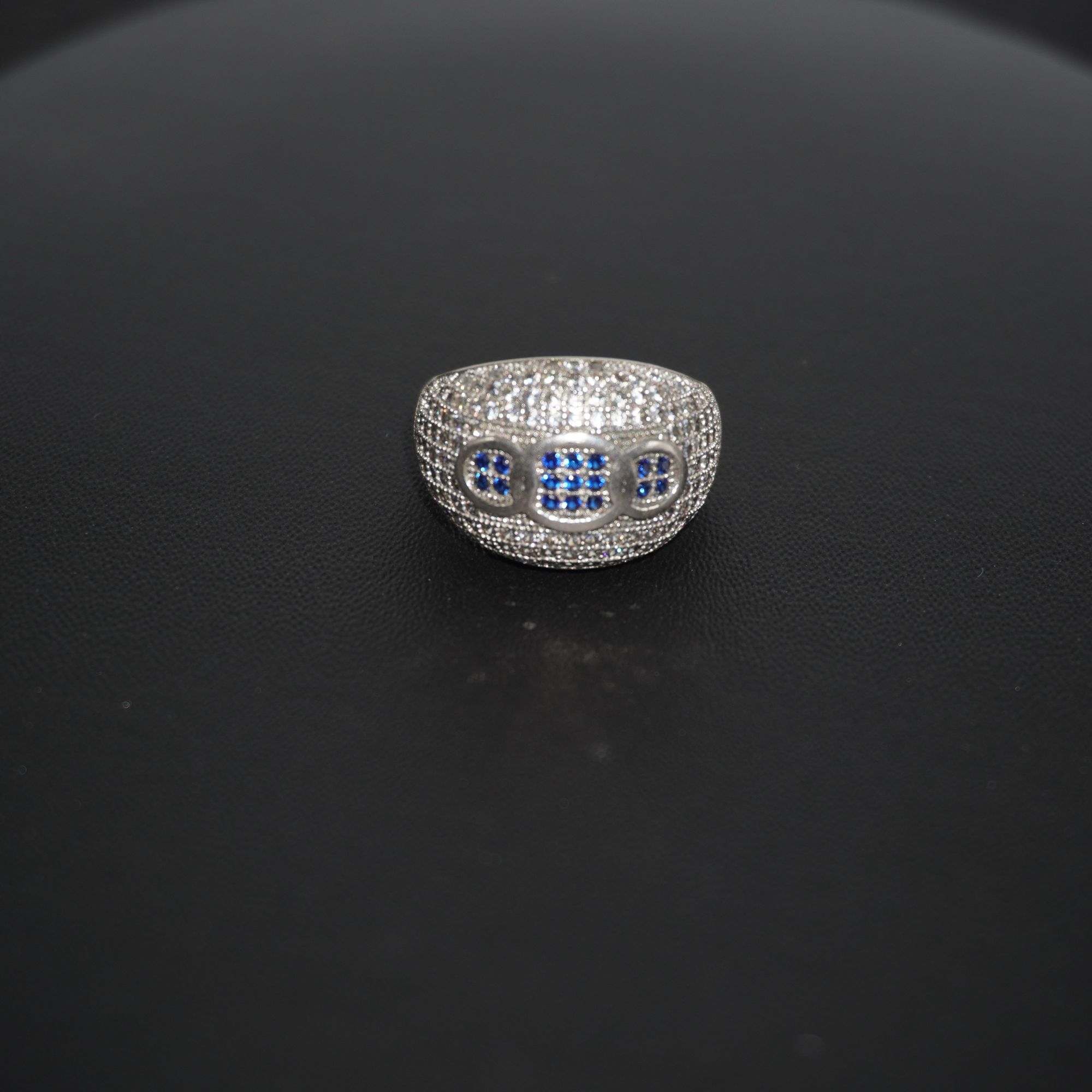 925 Silver Elegant Designer Ring 195R85