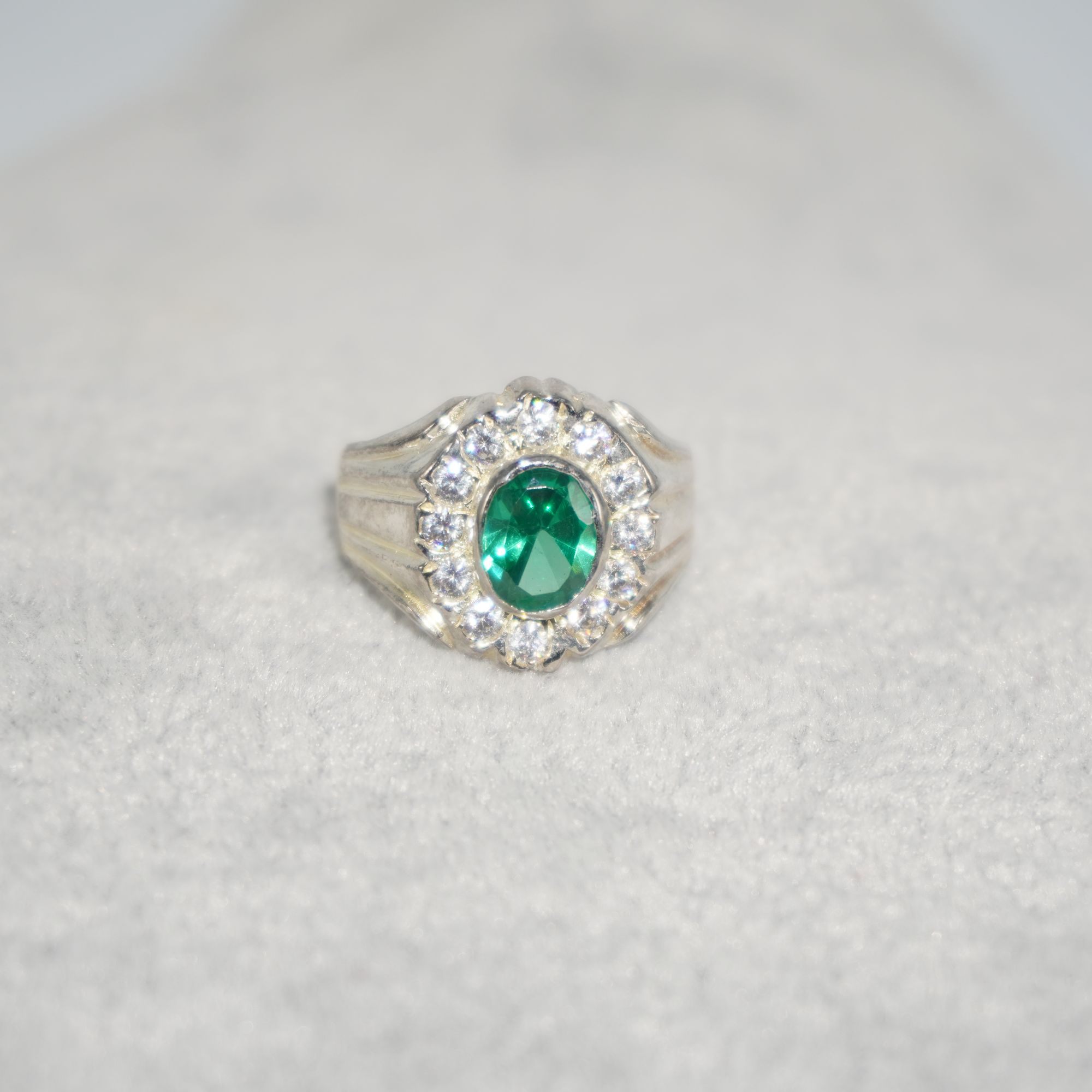 925 Silver Beautiful Engagement Ring 274R142
