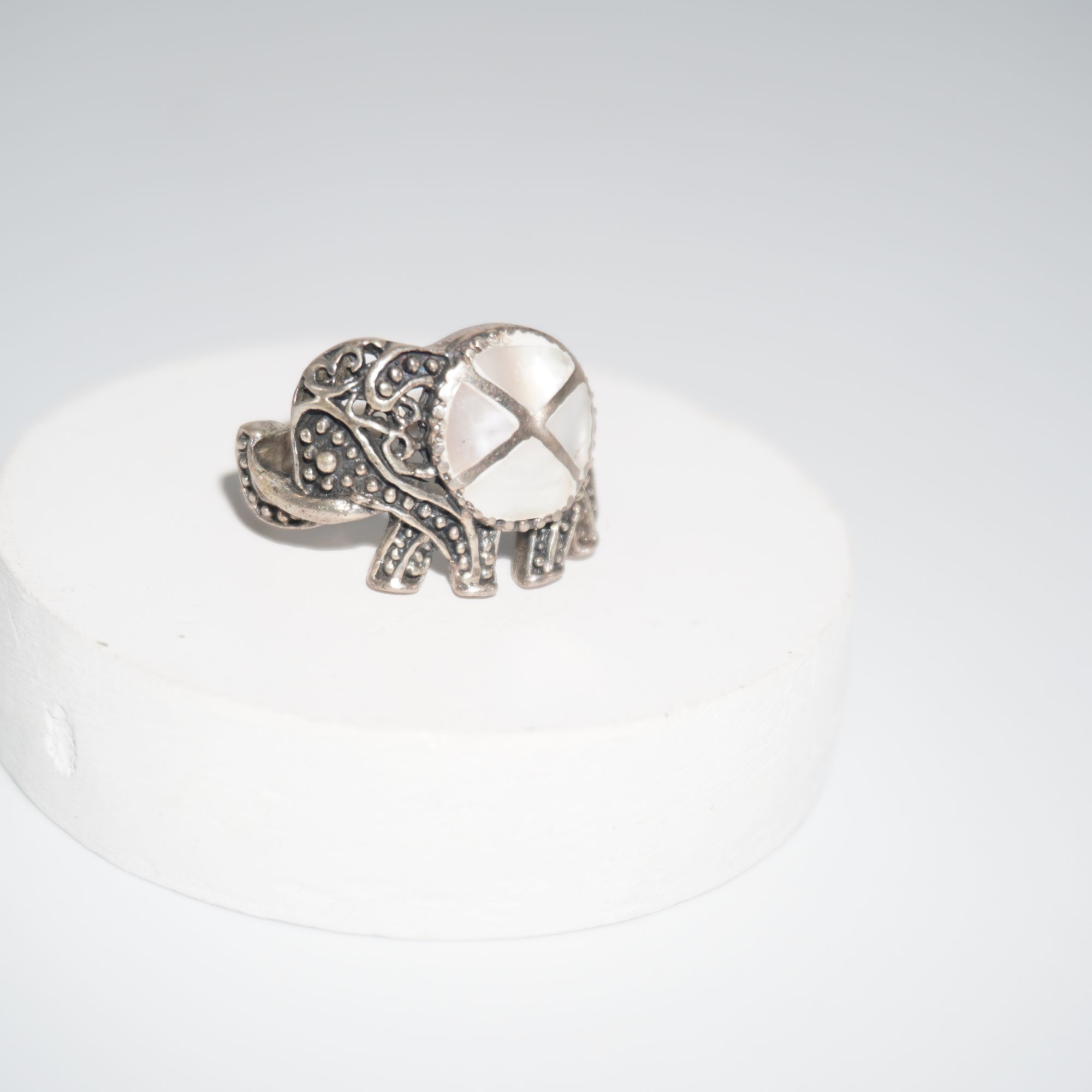 925 Silver Classy Designer Ring 707R1