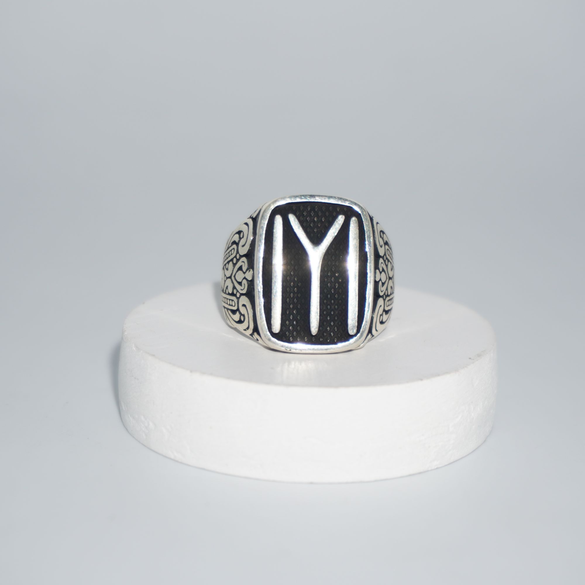 925 Silver Gorgeous Gents Ring 988R6