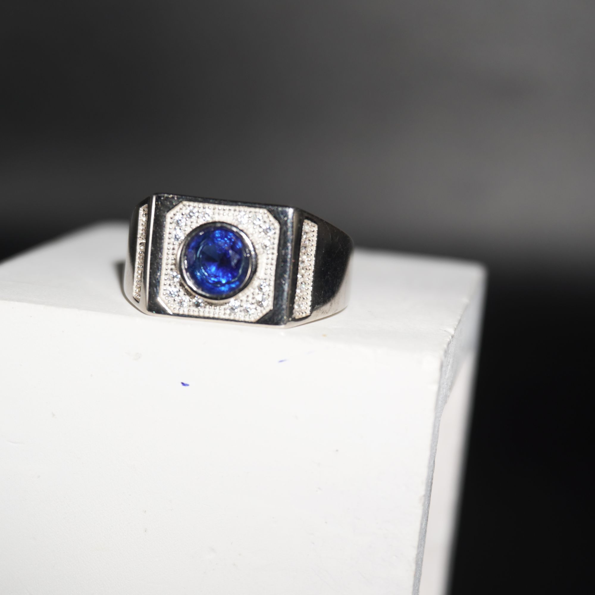 925 Silver Gorgeous Engagement Ring 274R152