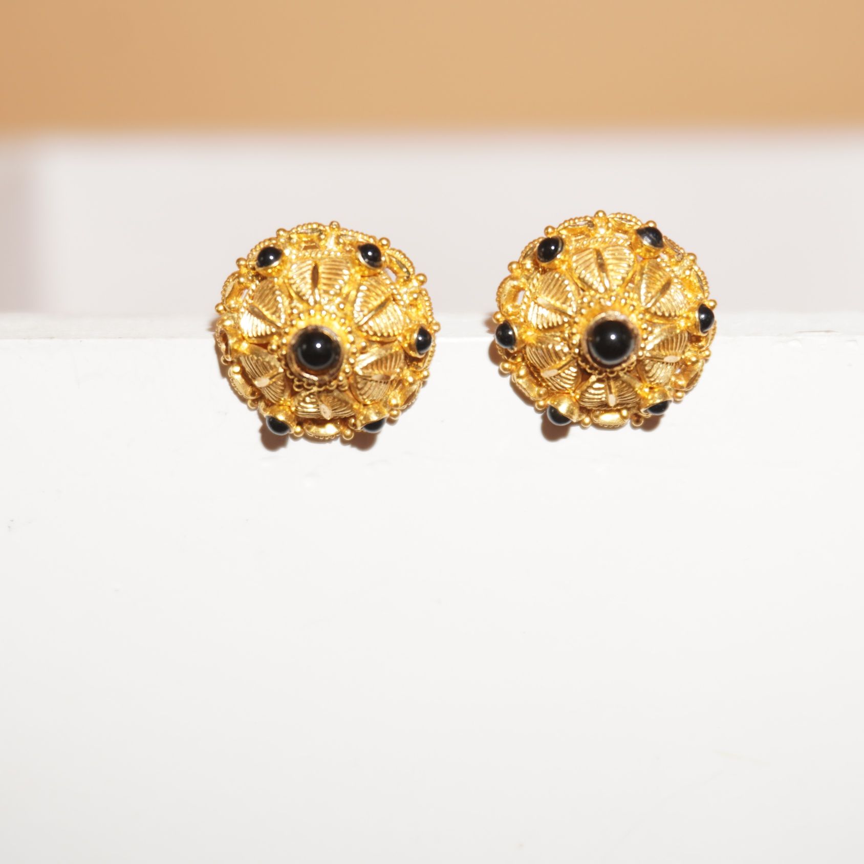 22k Gold Gorgeous Latkan Earrings 10R84