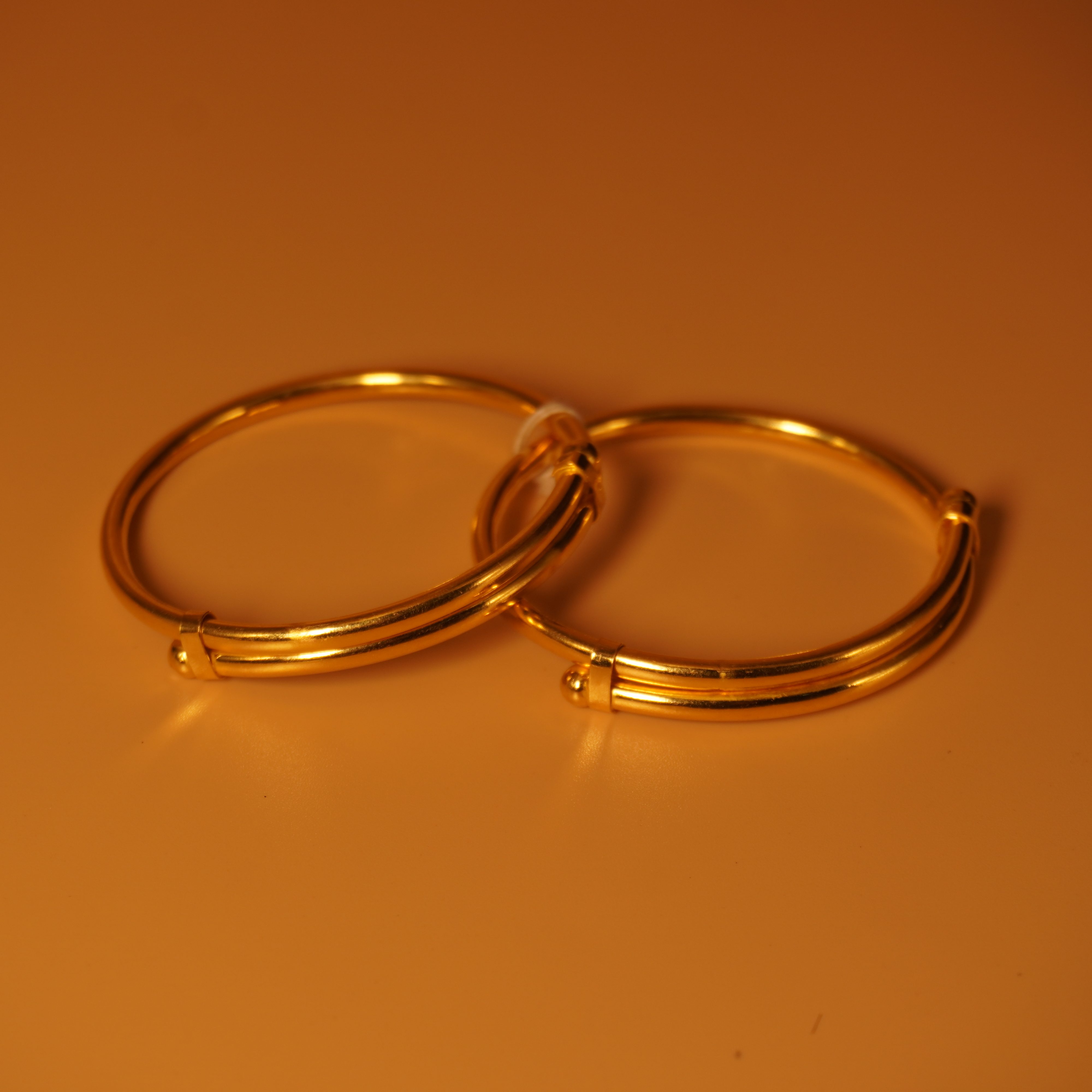 22k Gold Trending Plain Bangle 26R18