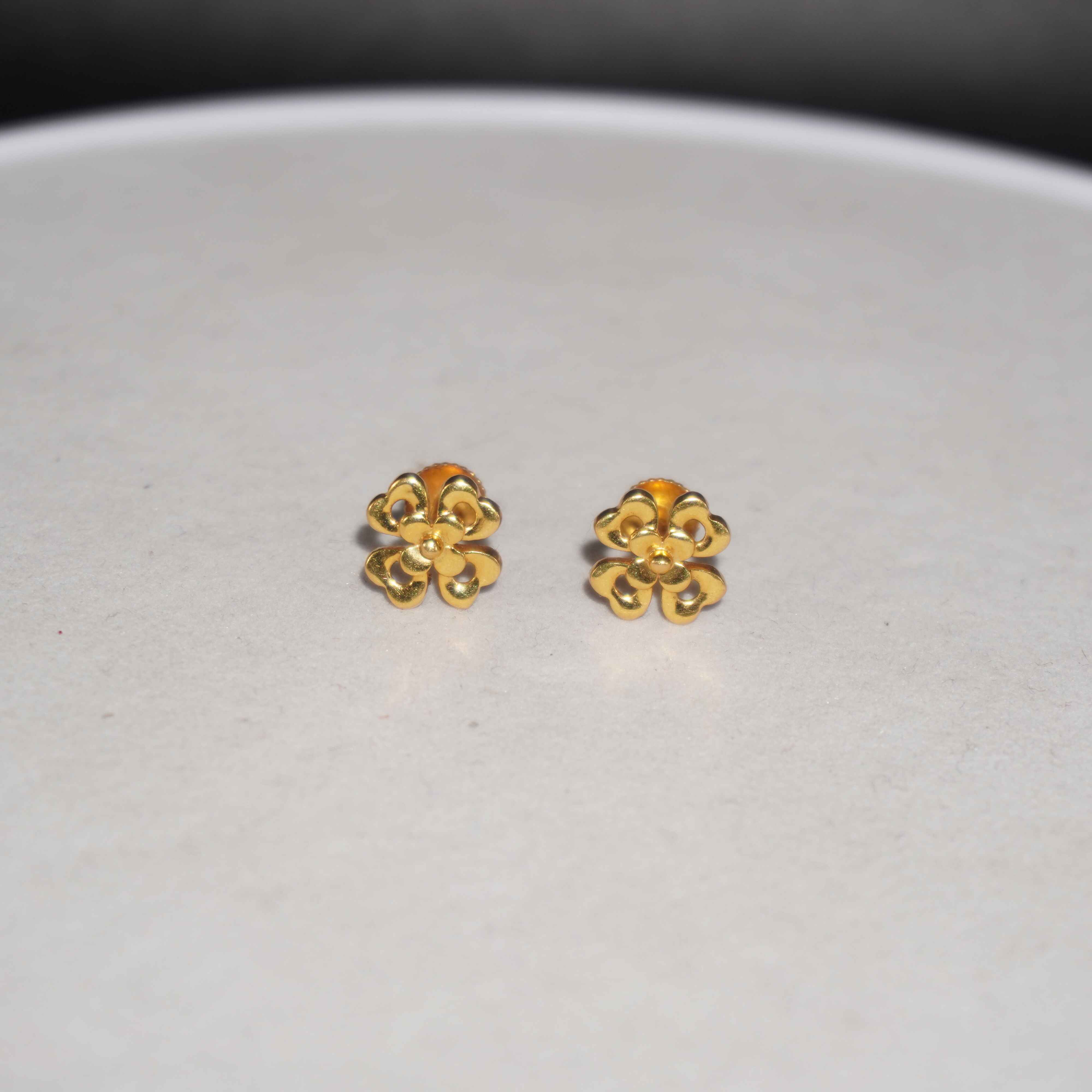 22K Gold Culcutti Design Earring