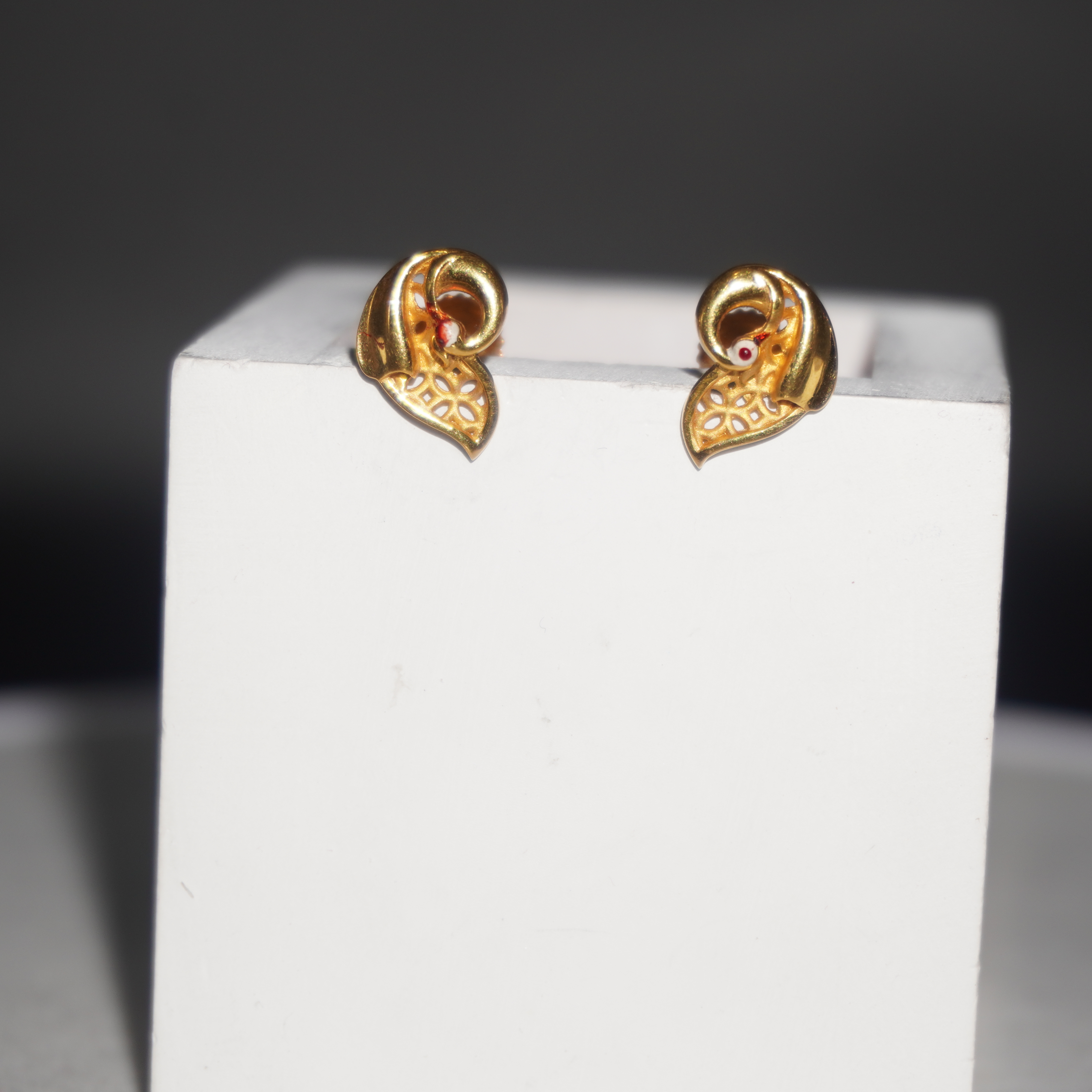 Gold Gorgeous Plain Earrings 36R168