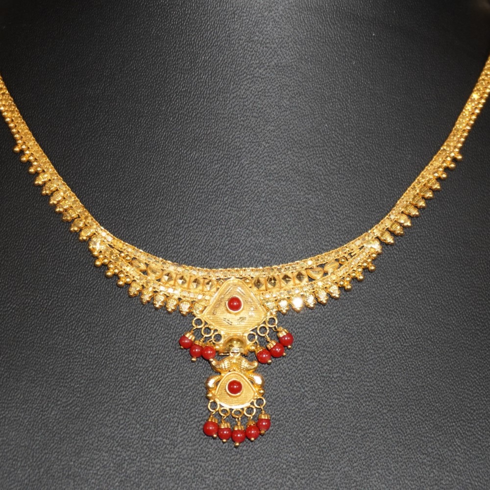 916 Gold Pretty Necklace 64R21