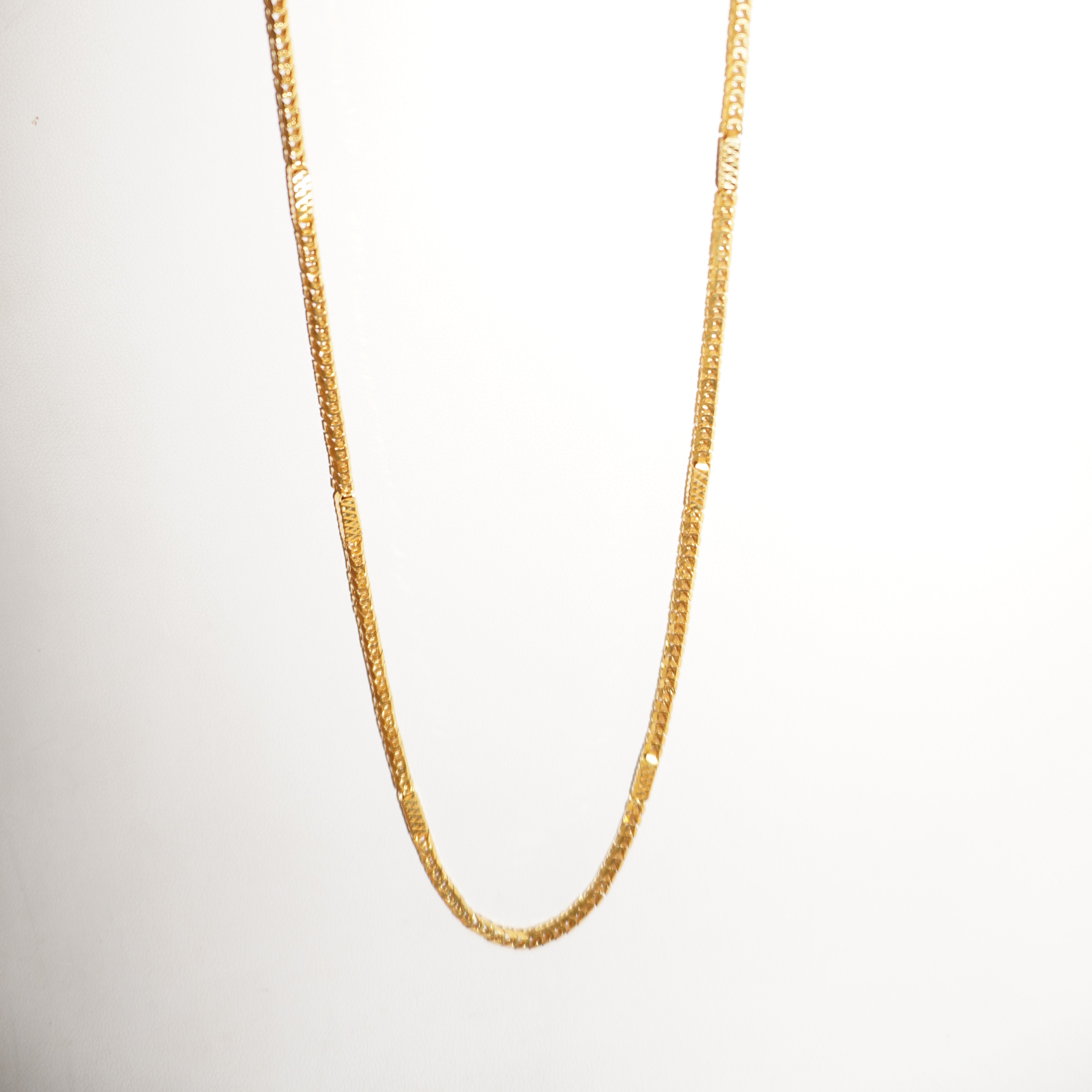 22k Gold Beautiful Chain 39R31