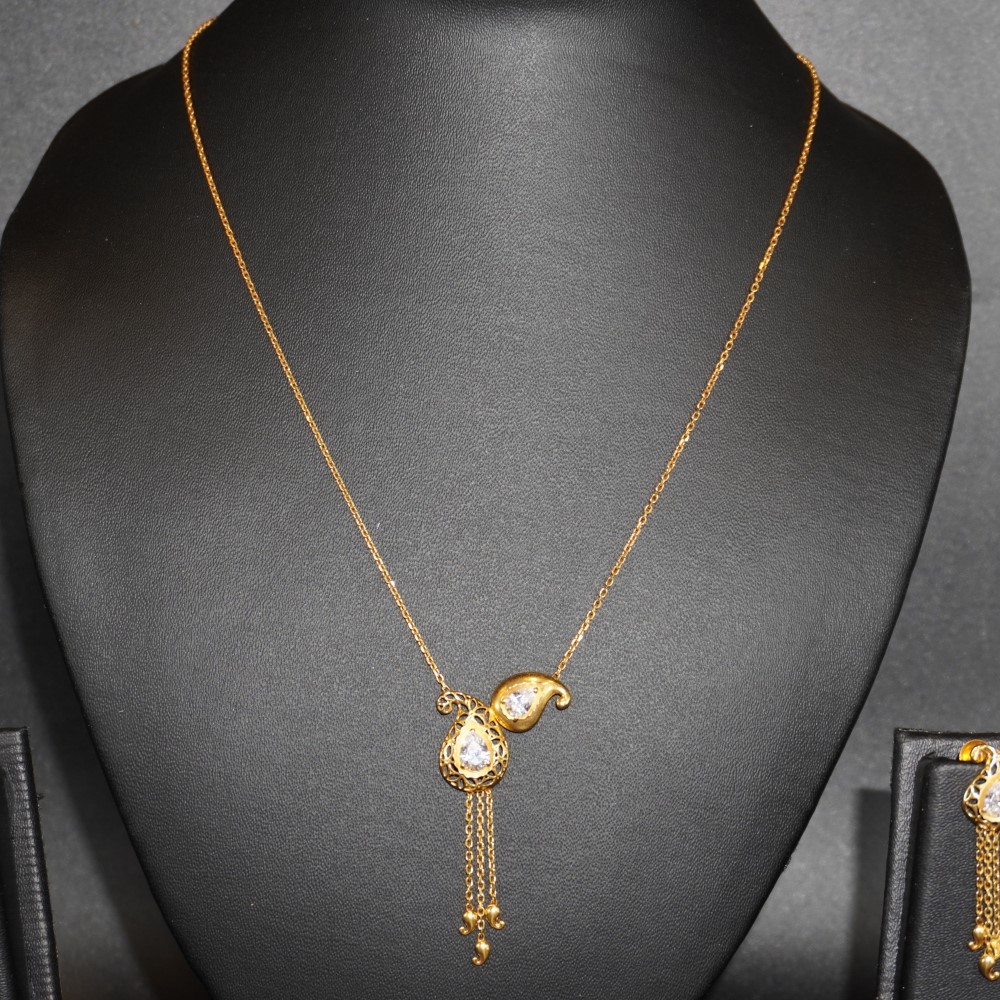 916 Gold Classy Necklace 39R48