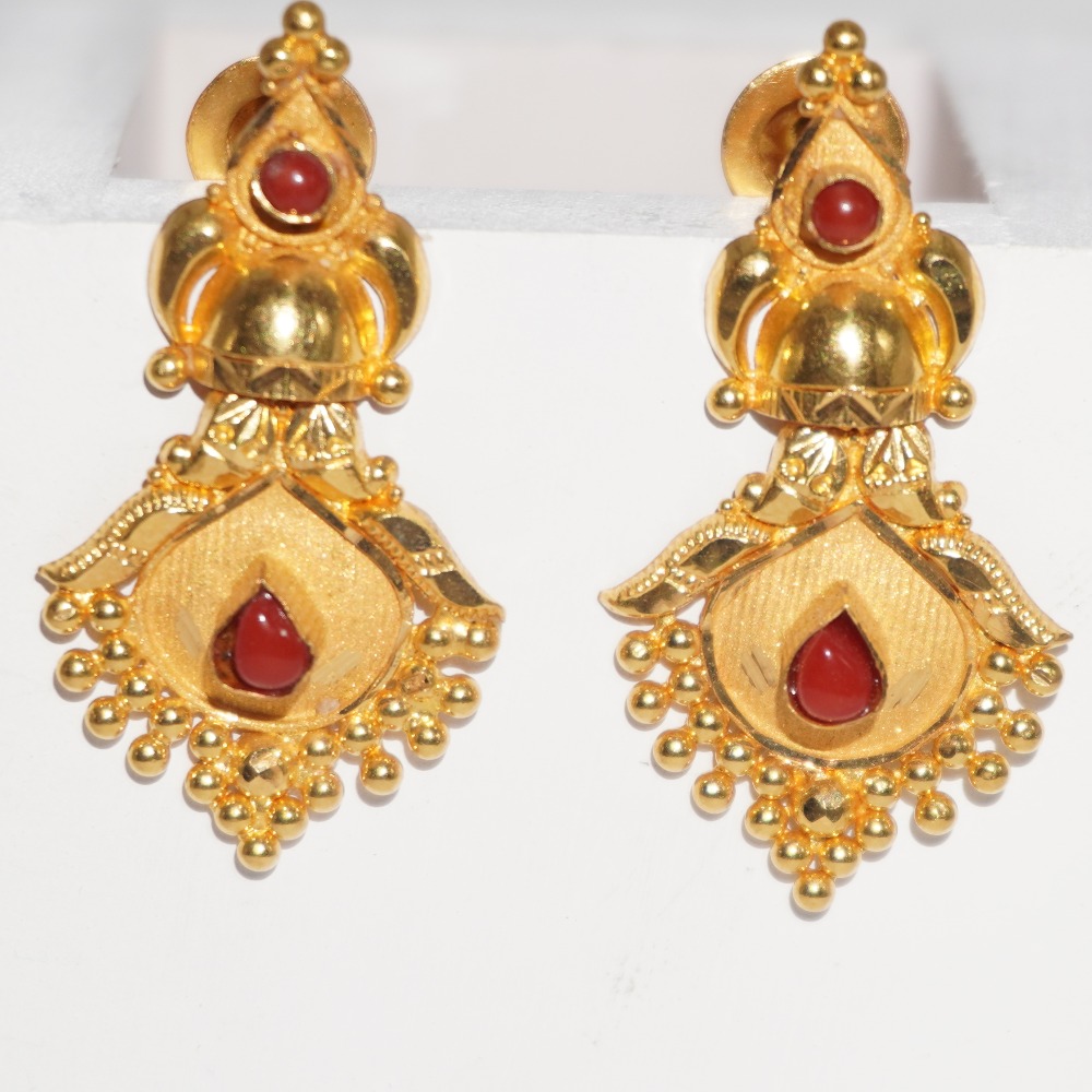 916 gold classic earrings For women