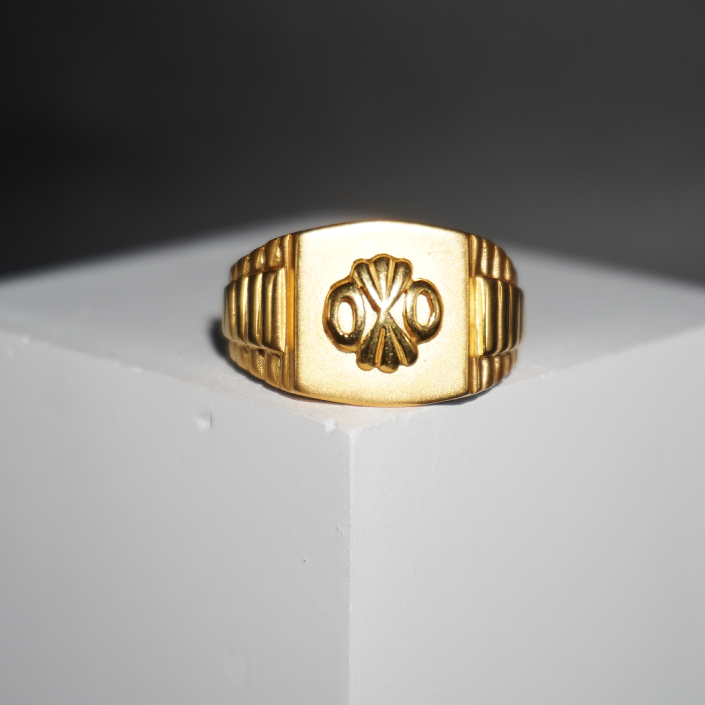 916 Gold Plain Traditional Ring
