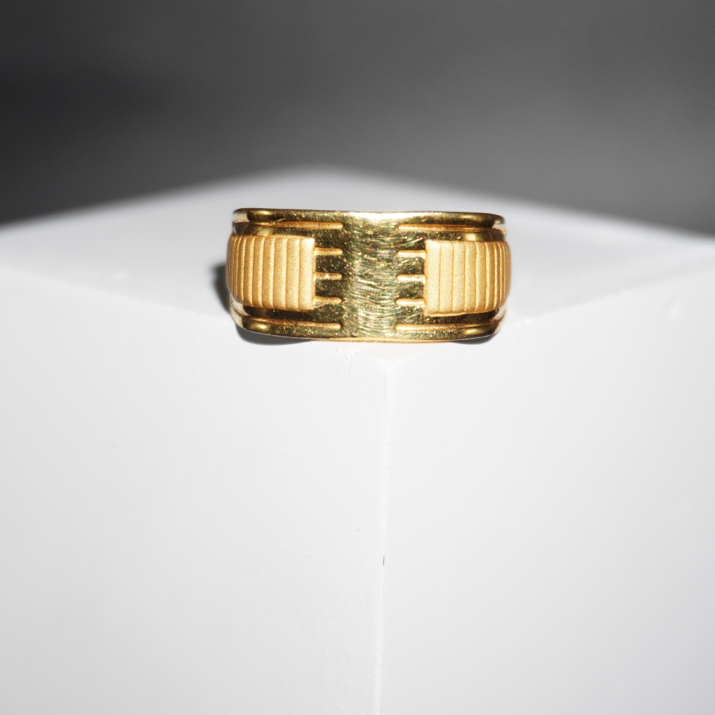 916 Gold Plain Traditional Ring for Women
