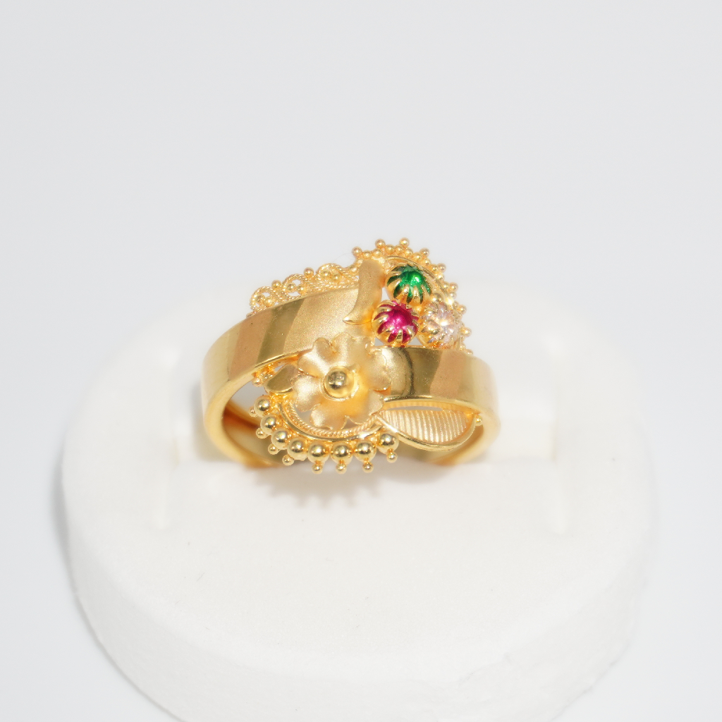 Gold Ladies Ring