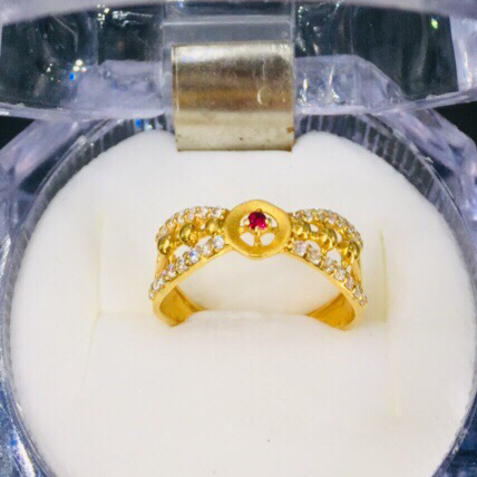916 Gold red stone Ladies Ring
