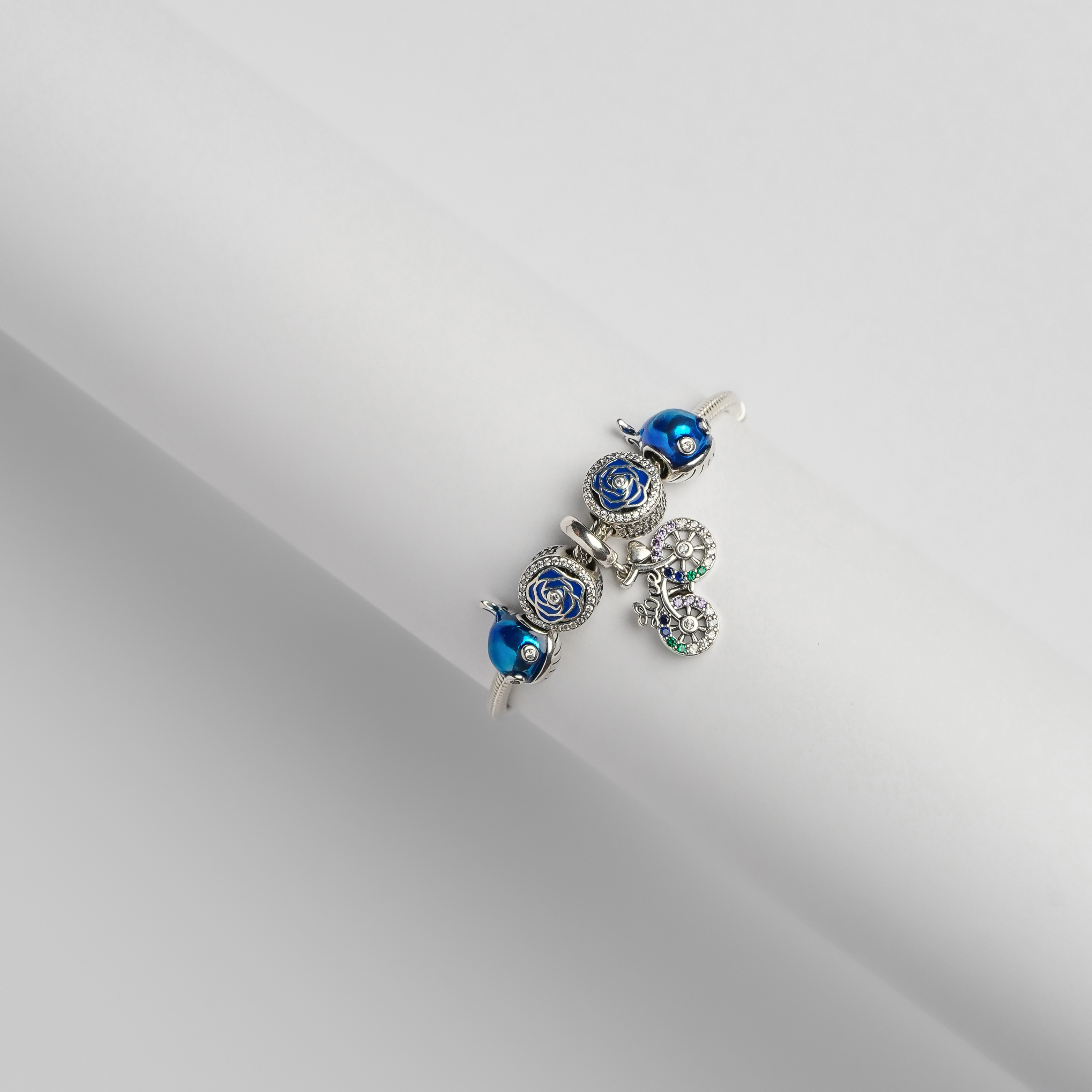 Rositaa Silver Gems Ethnic Animated Bracelet