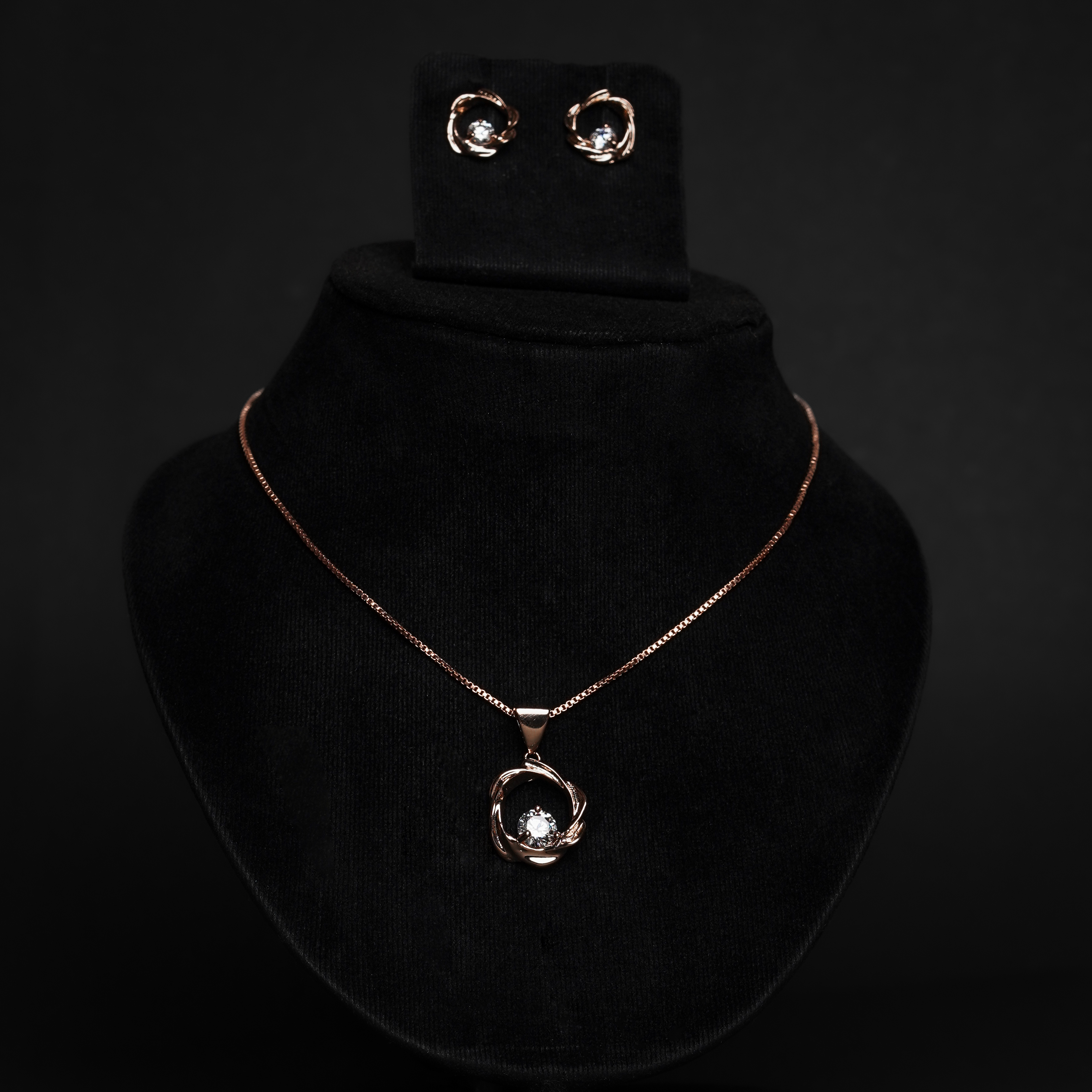 Rositaa Pearl Nest Rose Gold Pendant Set