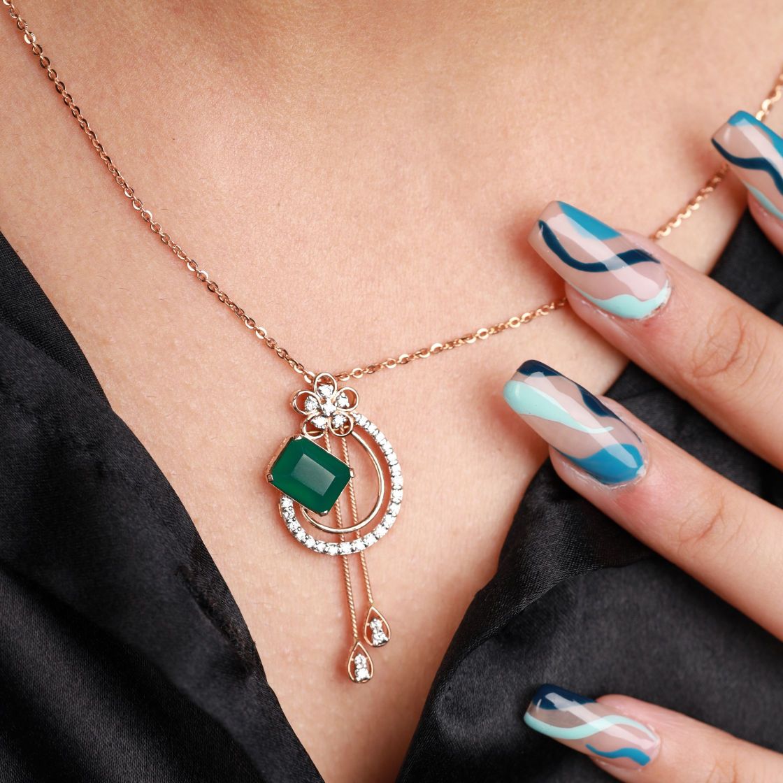 18K Rose Gold Lab Grown Diamond with Emerald Stone Pendant Chain