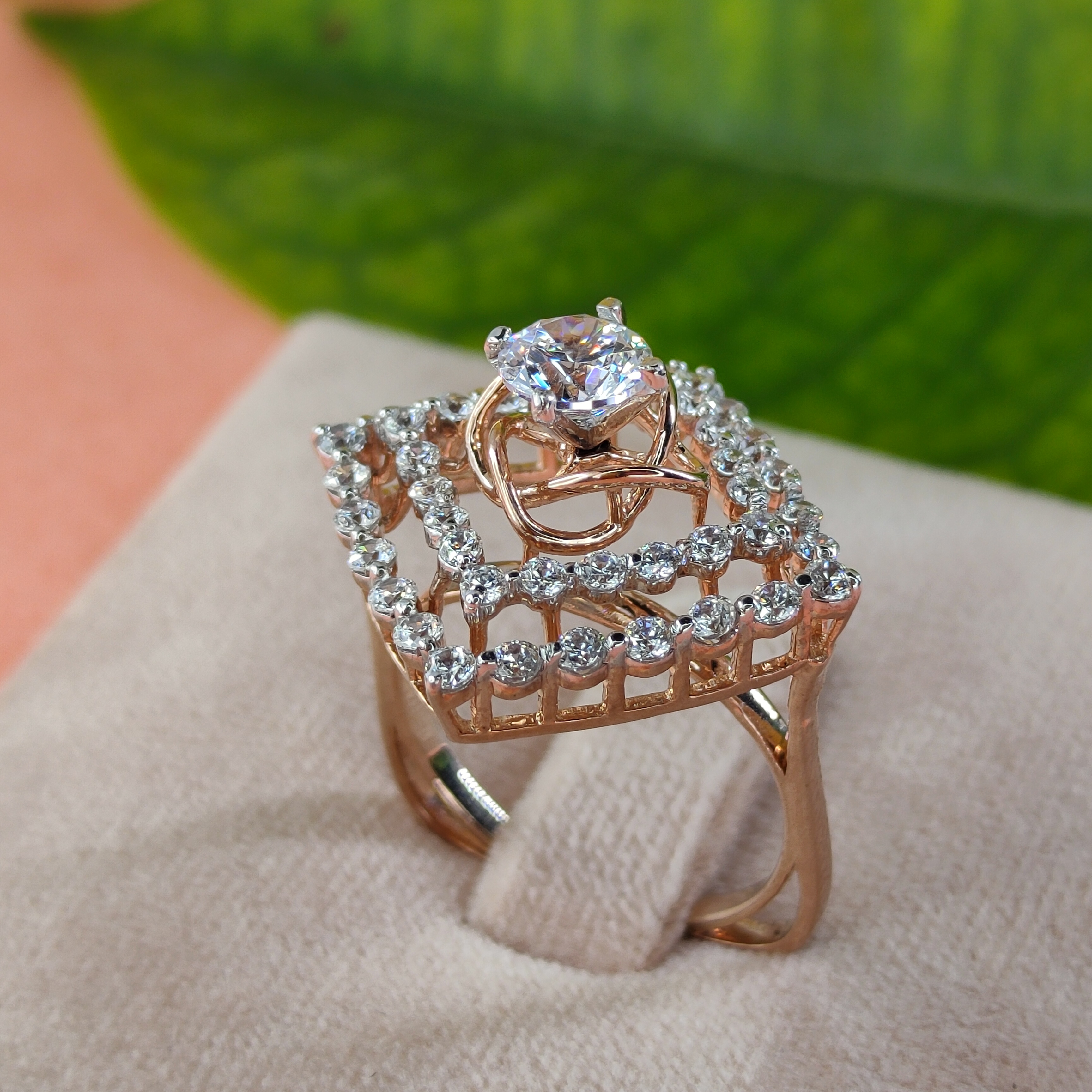 14K Gold Loopy Bends Diamond Ring JLR26