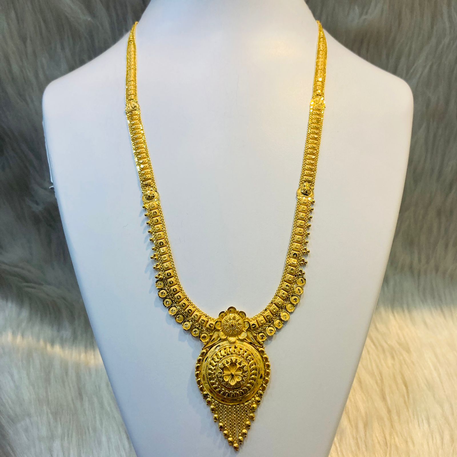 916 Gold Trending Rani Haar