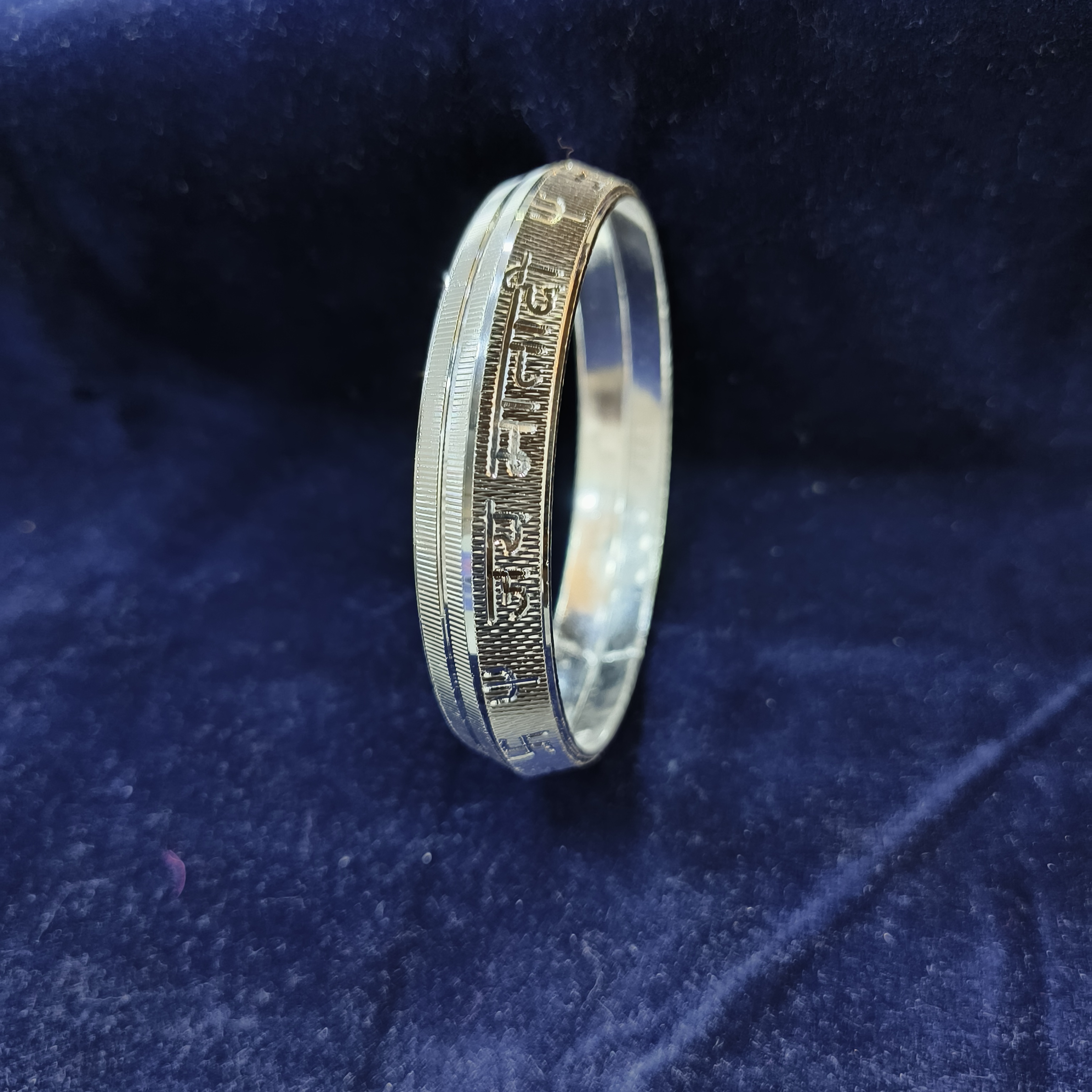 Silver Jay Mata Di Design Kada For Men
