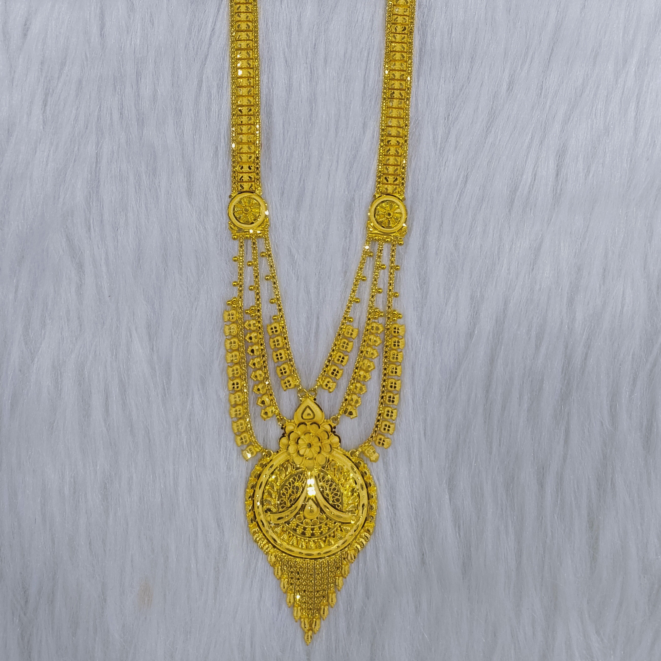 916 gold kalkatti 3 layer rani haar