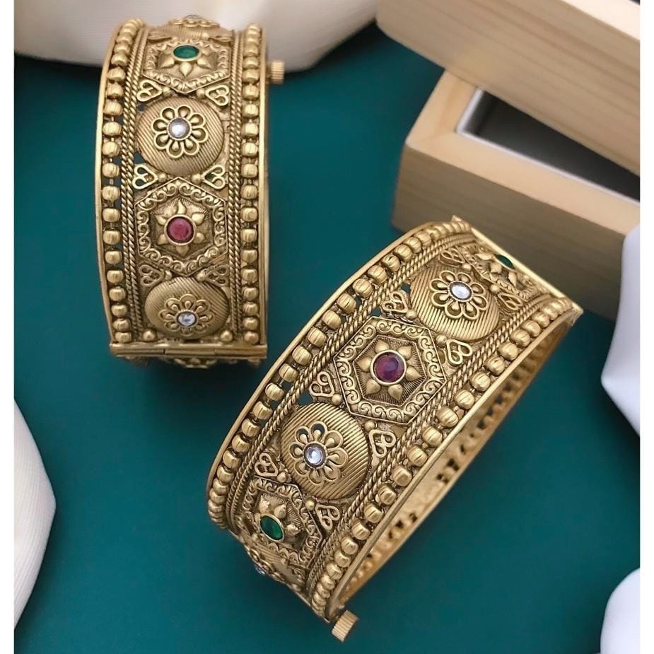 Gold forming modern kada vcb04