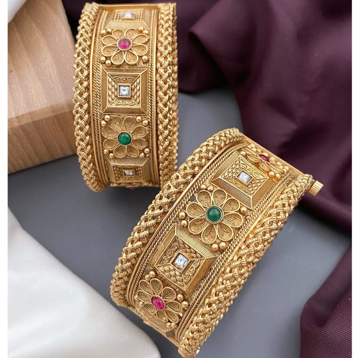 Gold Forming Classic Kada VCB05