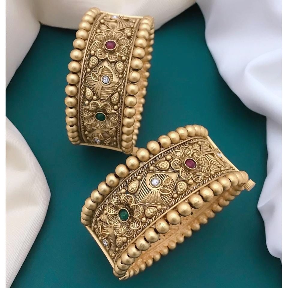 Gold forming dazzling kada vcb07