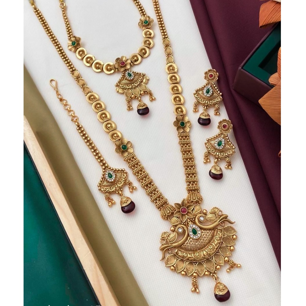 Gold Forming Wedding Set