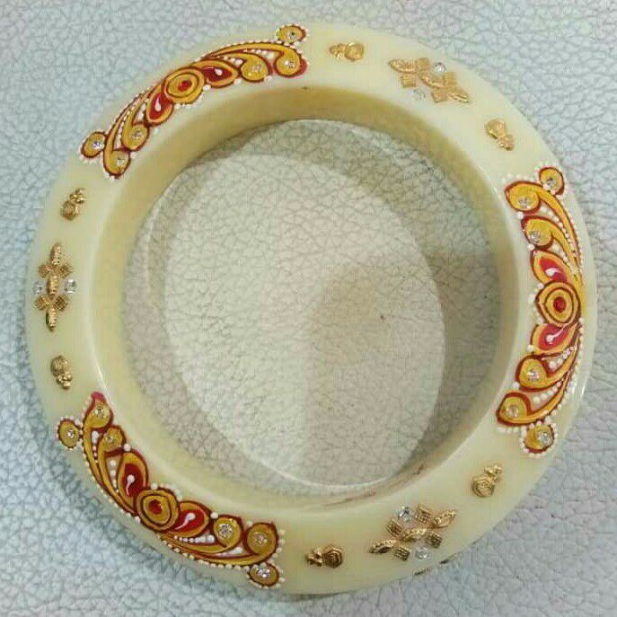 22K/916 Gold Antique Ladies Bangle