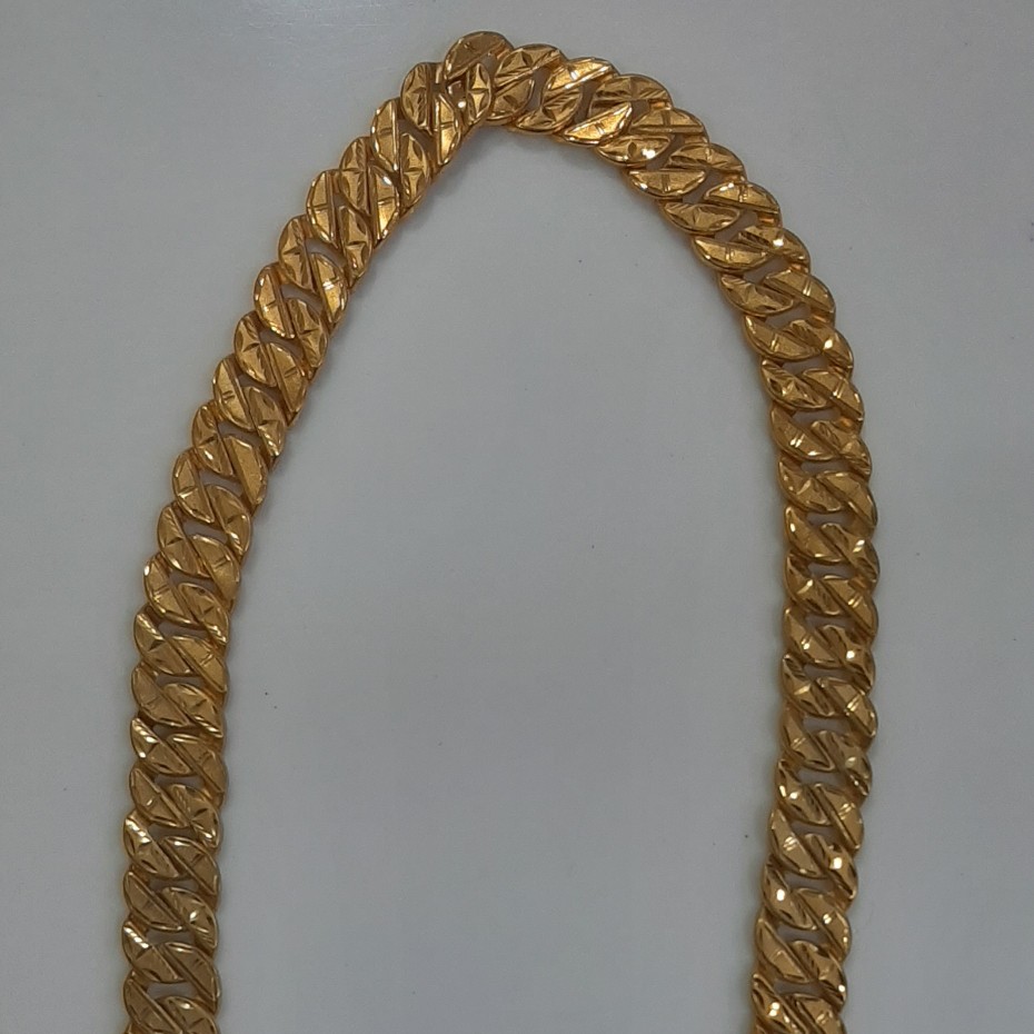 22 c Singapore chain