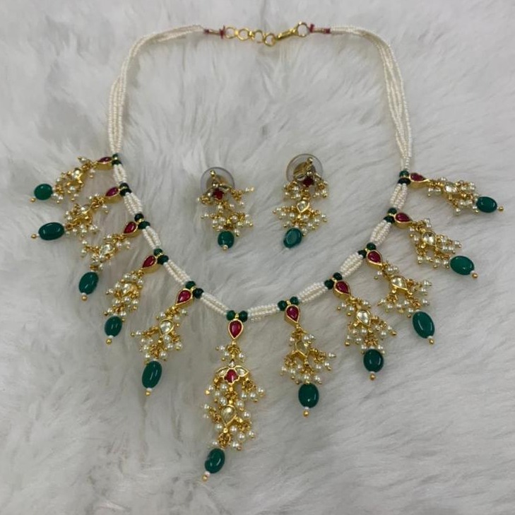 Artificial Delicate Necklace Set