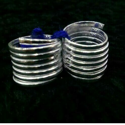Silver Ladies Attractive Toe Ring