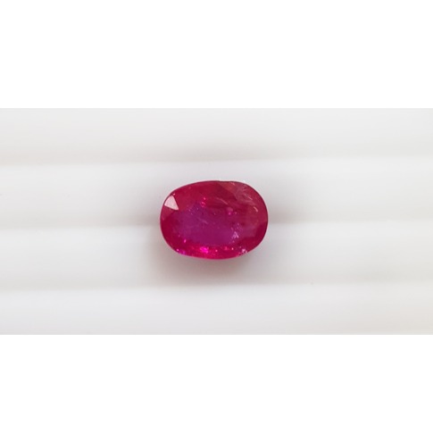 1.66ct oval pink natural ruby manek