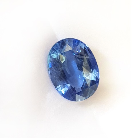 6.68ct oval natural blue-sapphire-neelam