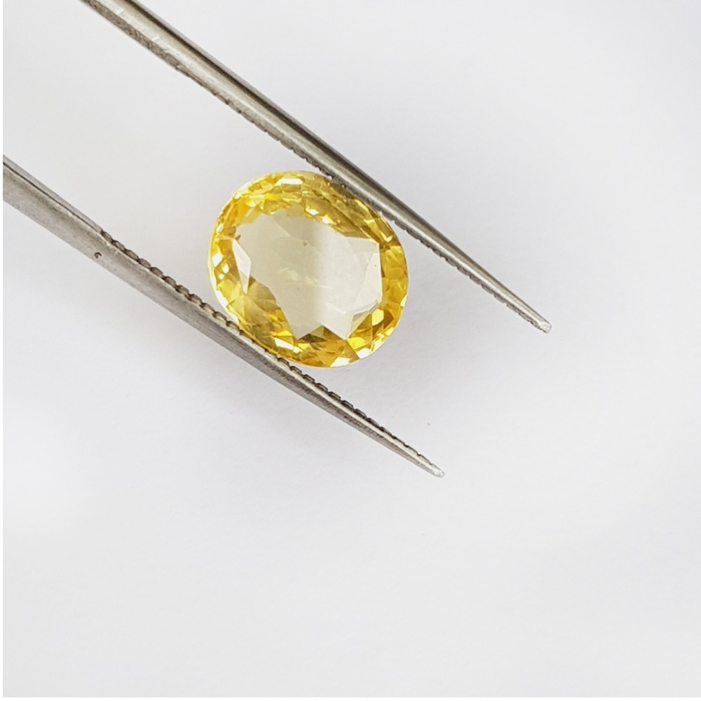 3.02 carat (3.32 ratti) round yellow-sapphire-pukhraj