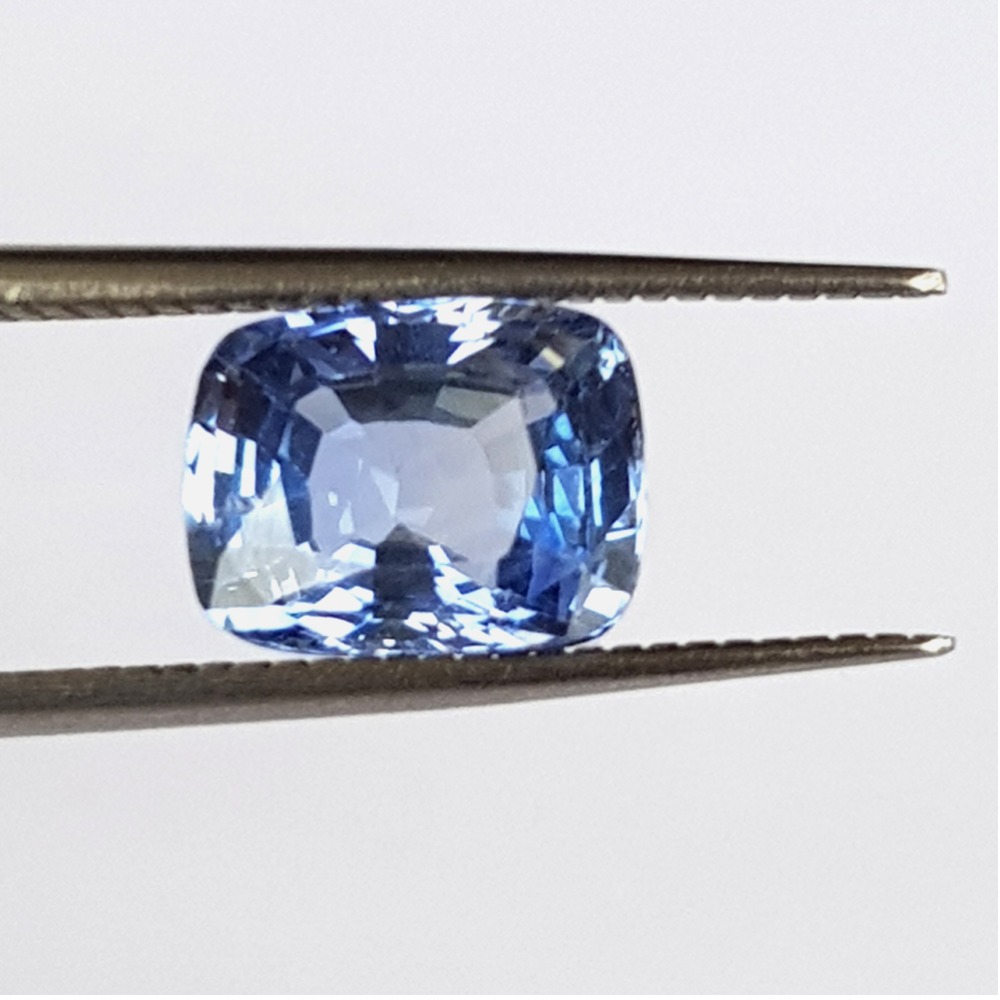 3.15 carat oval natural blue-sapphire neelam