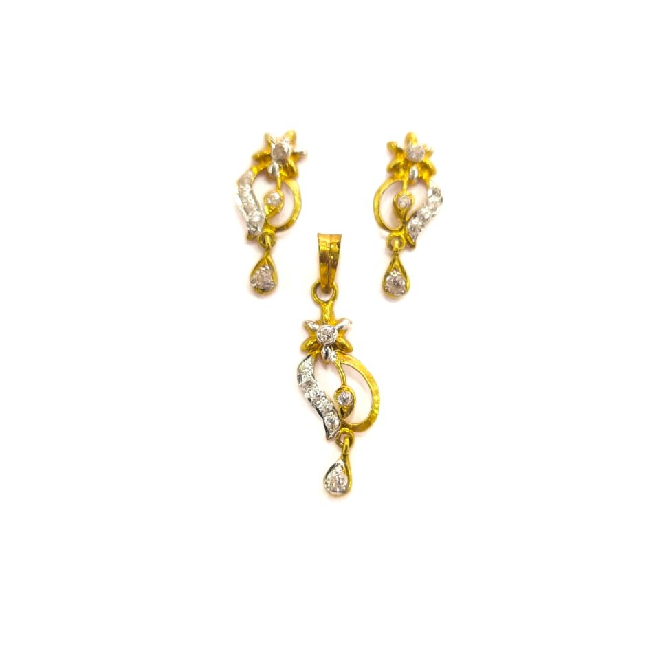 916HM GOLD FANCY PENDANT SET